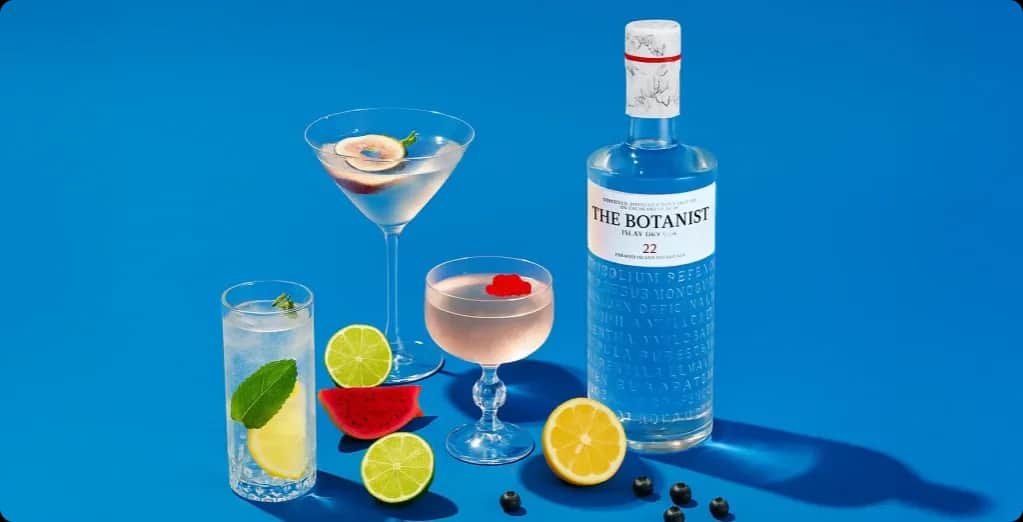 Niebieski drink z ginem: Przepisy na oryginalne koktajle, które zachwycą