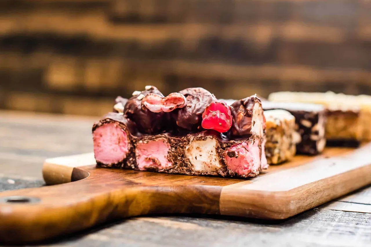 Jak zagęścić blok czekoladowy? Sprawdzone metody na idealną konsystencję