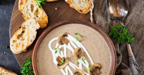 Co do zupy grzybowej? Sprawdź najlepsze składniki i przepisy