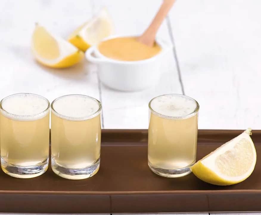 Jak przygotować kolano pszczoły drink – idealny przepis na lato